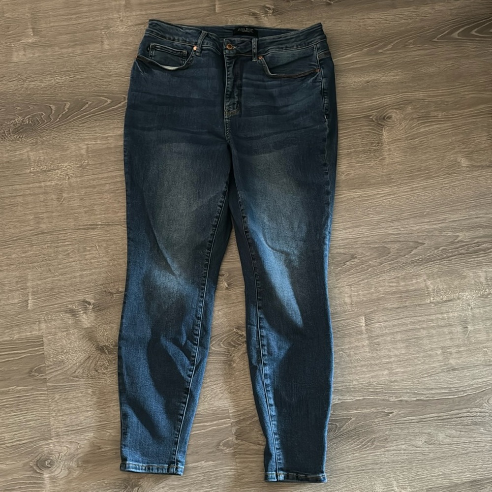 Judy blue tummy control skinny jeans